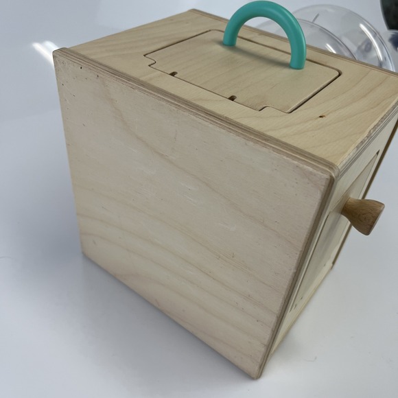 Lovevery The Babbler Slide and Seek Ball Run Drop Montessori  w/2 Balls - Picture 6 of 11